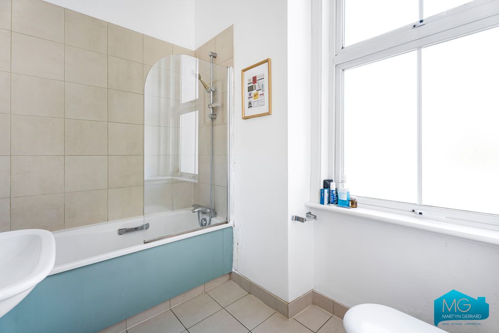 Property photo 3 of 17 Picture No. 07