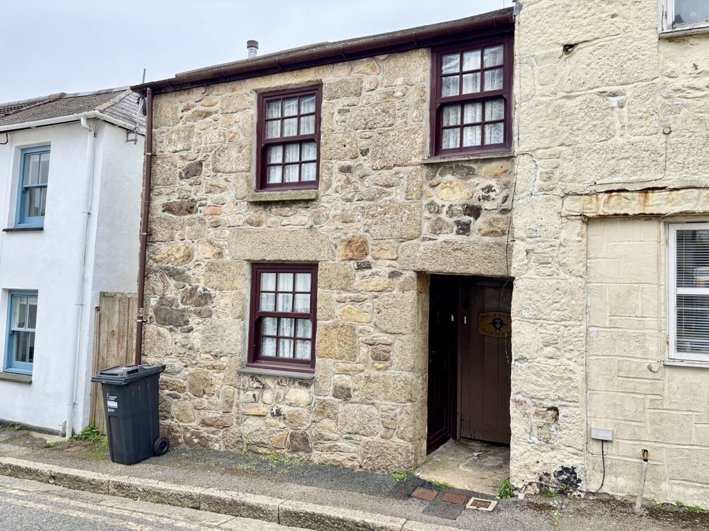 Property photo 1 of 6 1 Bedroom Mid Terrace Cottage For Sale