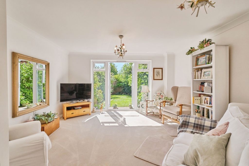 Property photo 2 of 23 Pbox-Img.Jpg