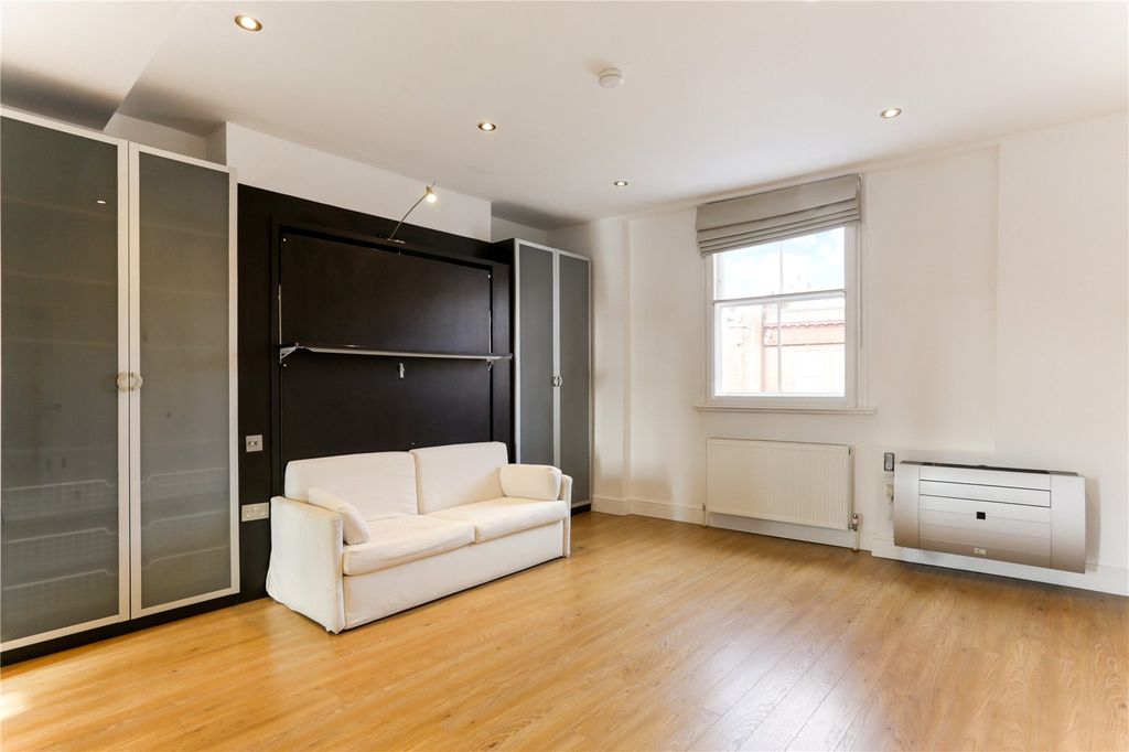 Property photo 3 of 6 Studio Room