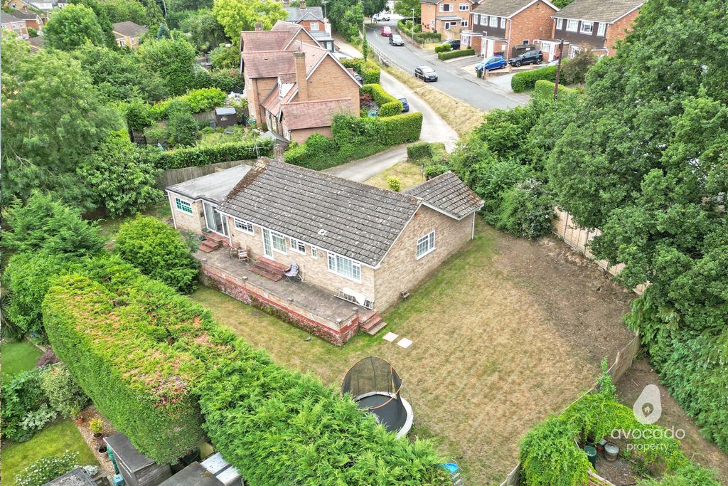 Property photo 2 of 20 3472543