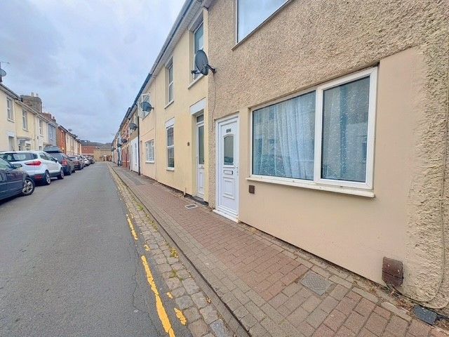 Property photo 1 of 3