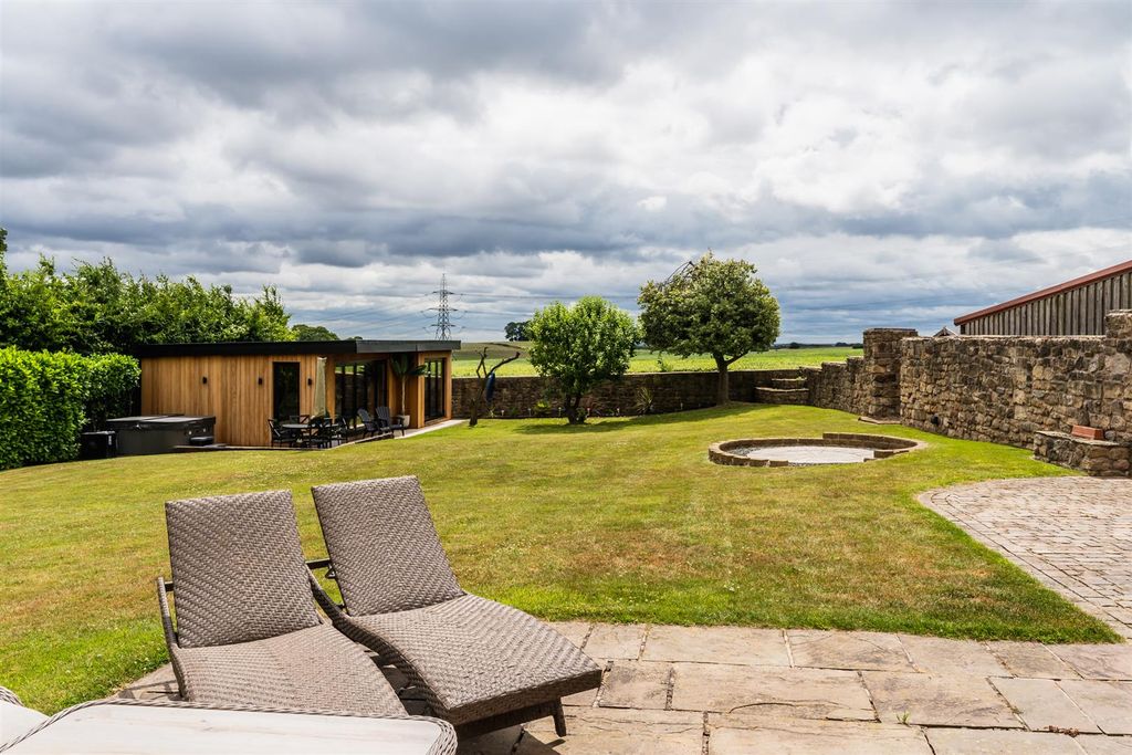 Property photo 2 of 41 Exterior And Gardens