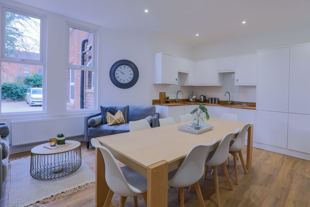 Property photo 3 of 8 Photo 3