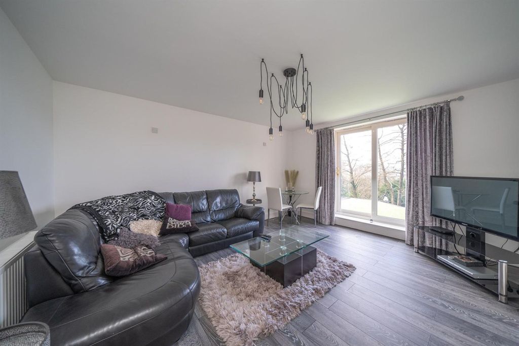 Additional image 30 of 4 bed detached house for saleHaywards Close, Glossop SK13