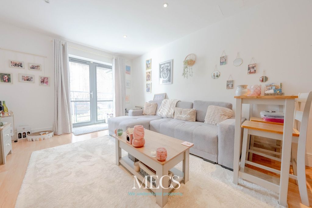 Property photo 3 of 7 4984334