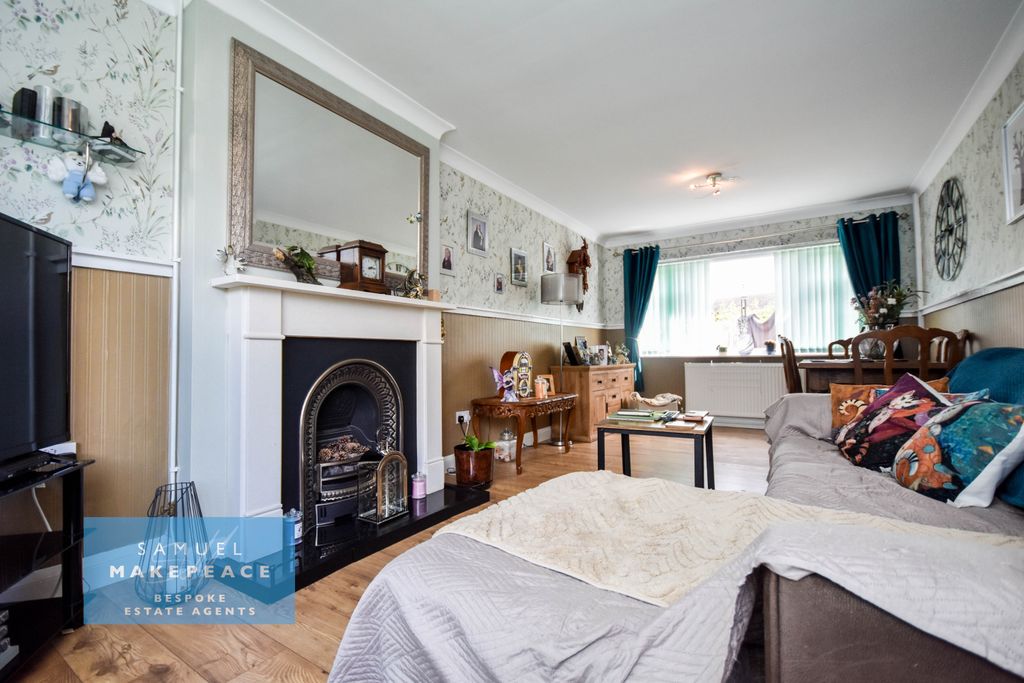 Property photo 2 of 19 Gallery