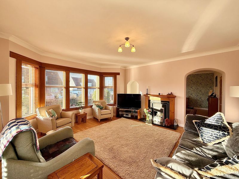 Property photo 2 of 27 Photo 4