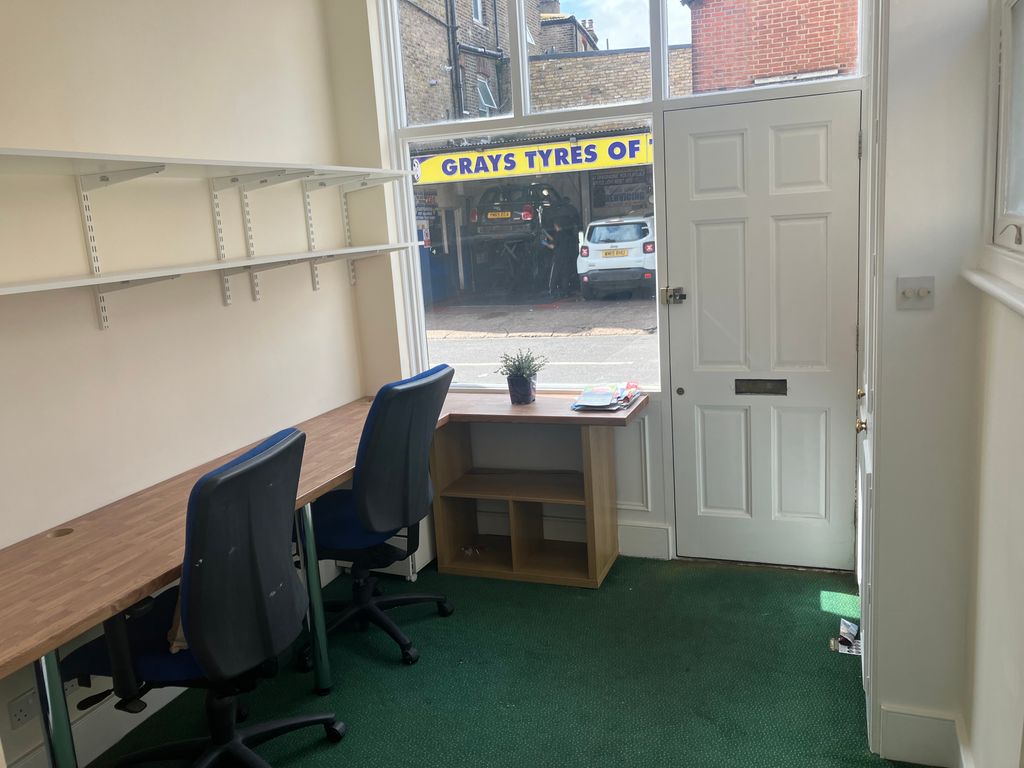 Property photo 2 of 5