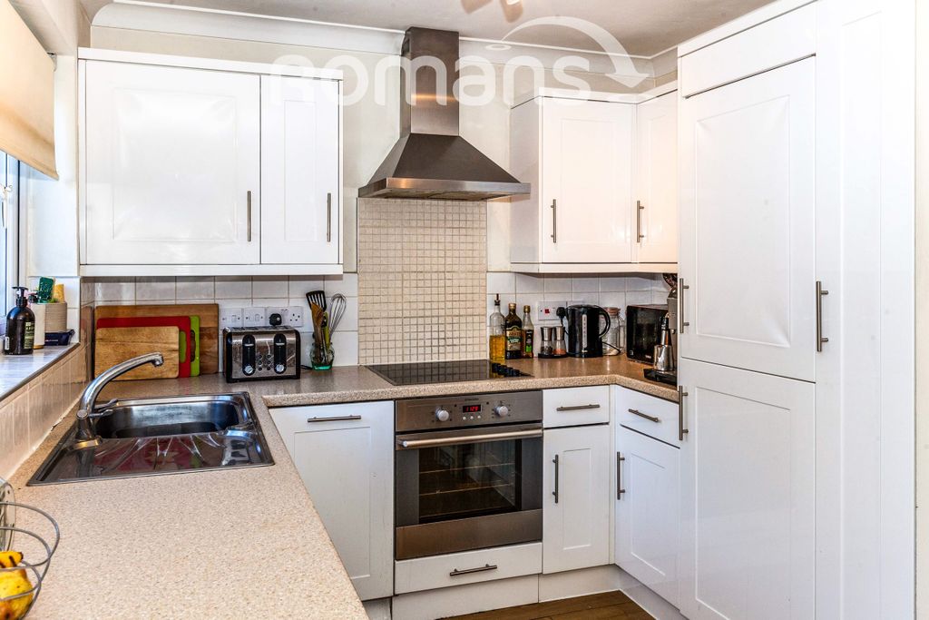 Property photo 2 of 10 2