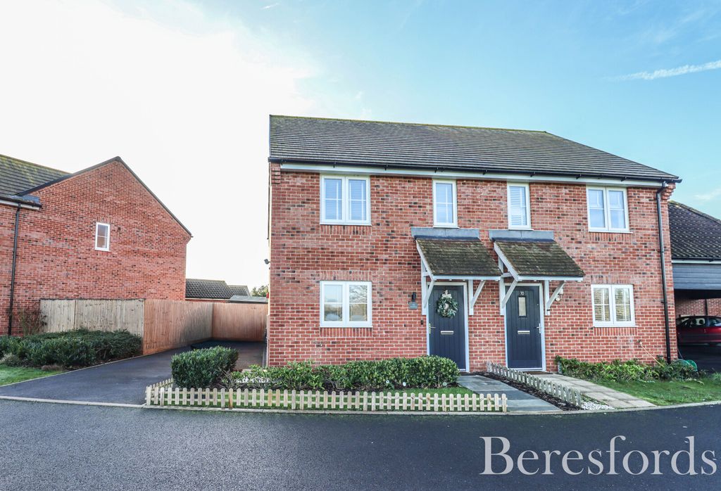 Property photo 1 of 16 Front