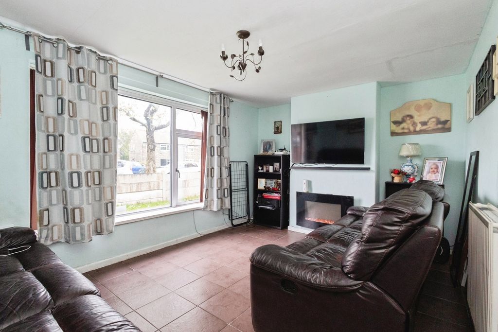 Property photo 2 of 20 Pbox-Img.Jpg