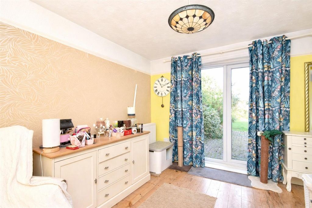 Property photo 3 of 10 5.Png