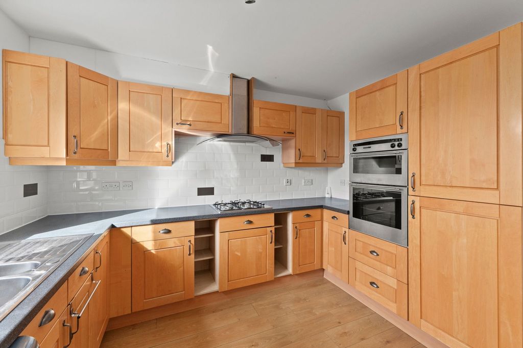 Additional image 7 of 4 bed end terrace house for saleSpringfield Court, Linlithgow EH49