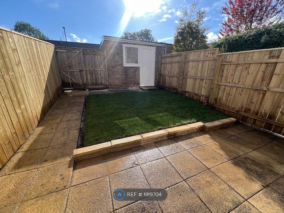 Property photo 2 of 11