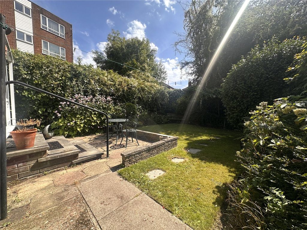 Property photo 3 of 24 Picture No. 25