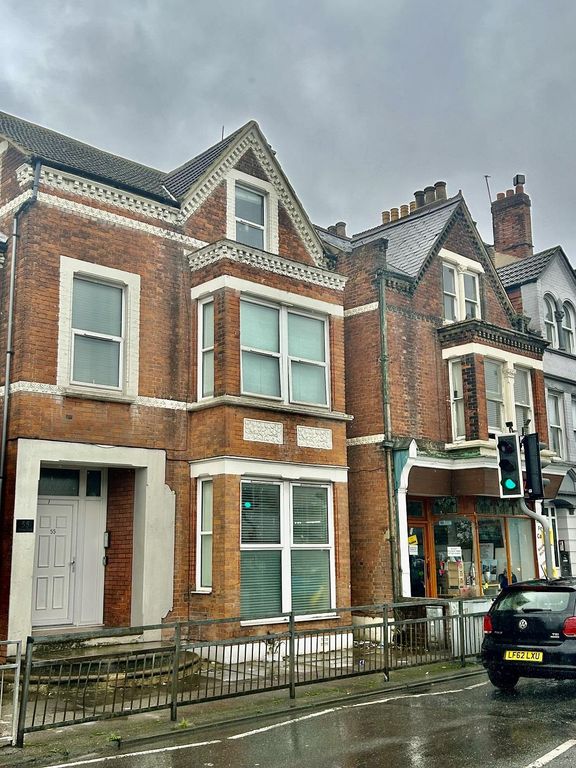 Property photo 1 of 5