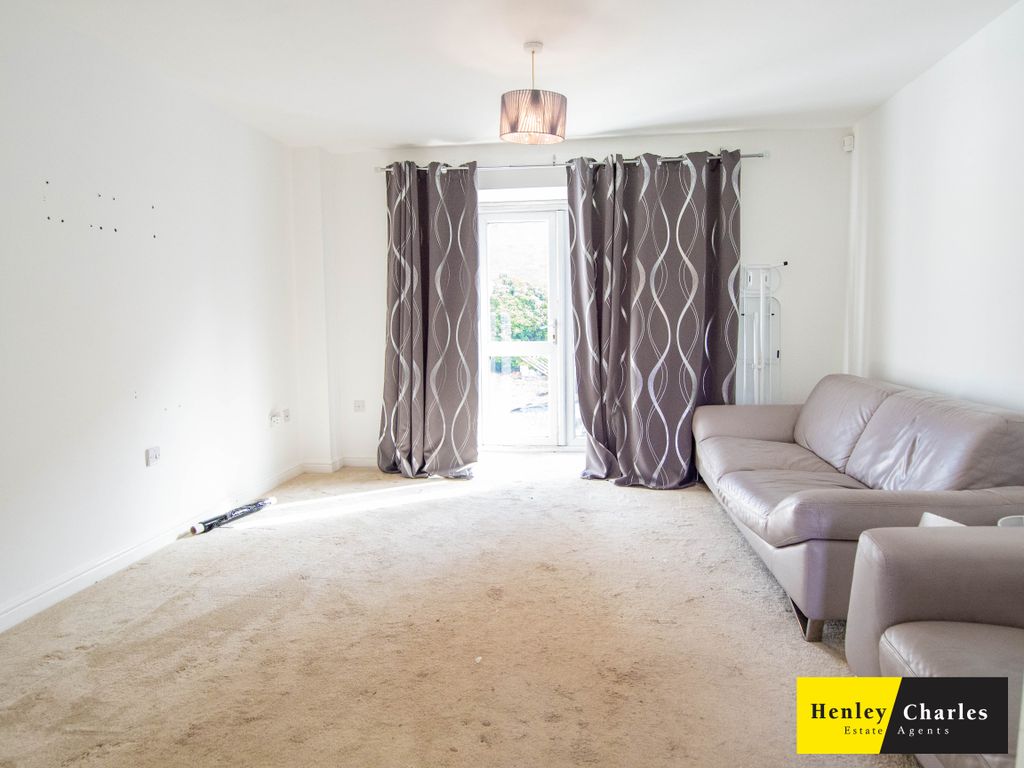 Property photo 2 of 12