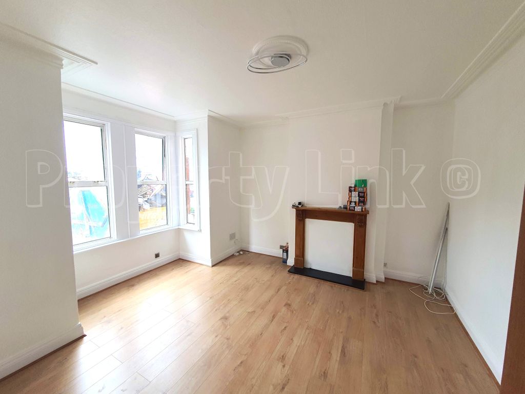 Property photo 1 of 35