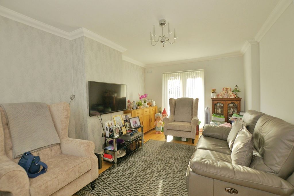 Property photo 2 of 15 Photo