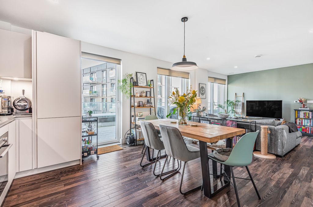 Property photo 2 of 20 Photo 1