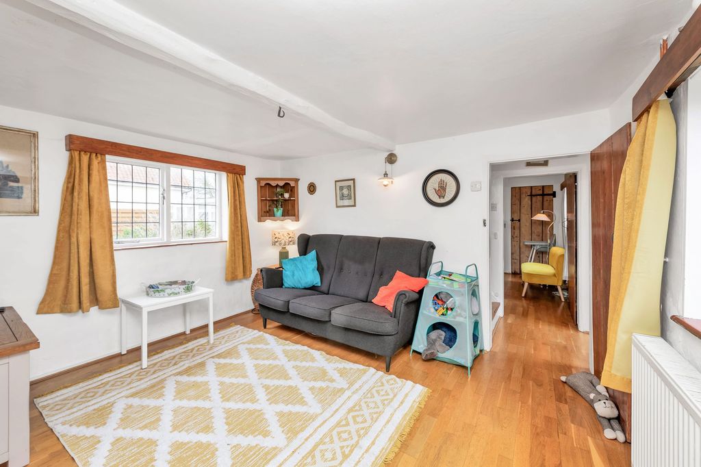 Property photo 3 of 35