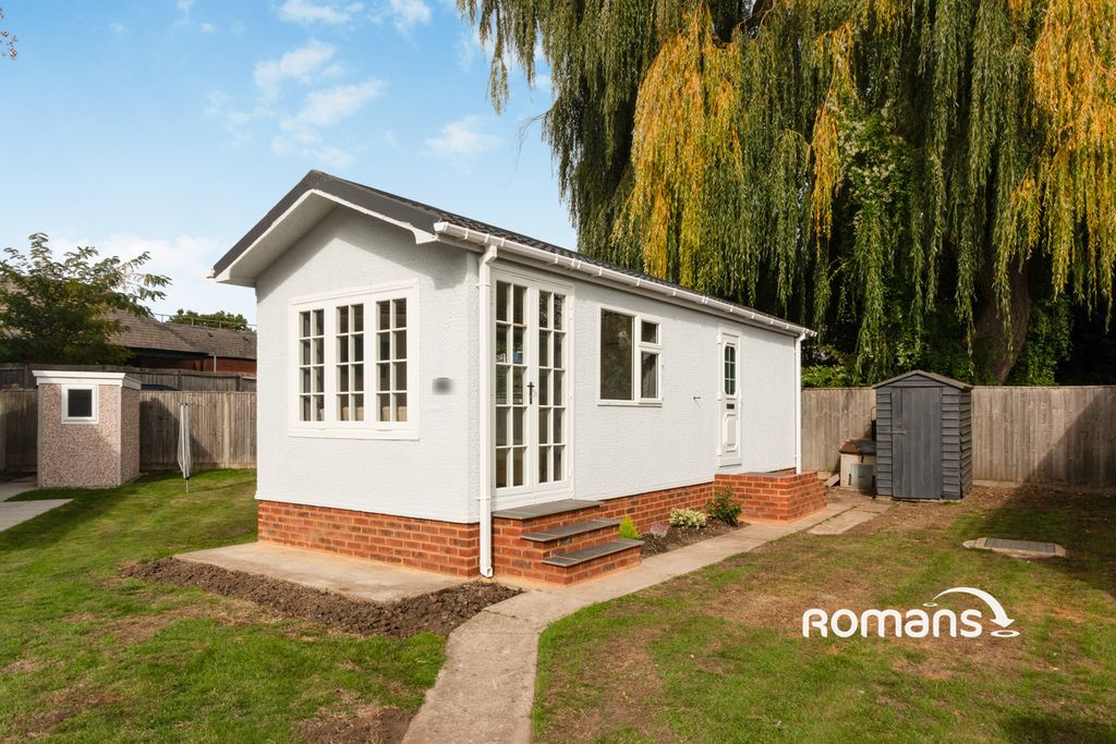 Property photo 1 of 10 Photo