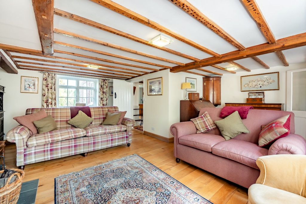 Property photo 3 of 23 Sitting Room