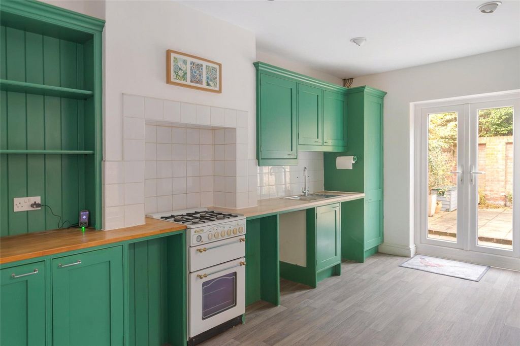 Property photo 2 of 15 Picture No. 05