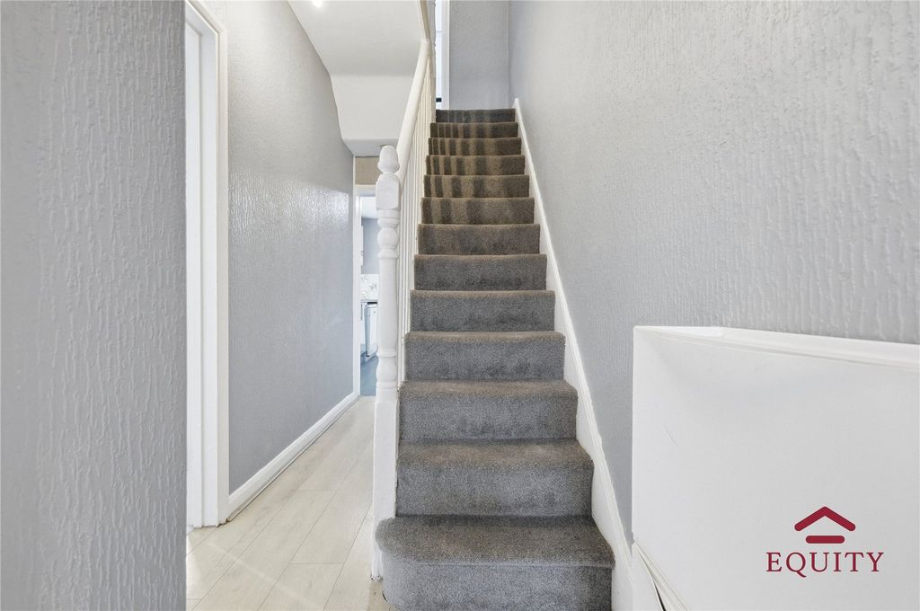 Property photo 2 of 14 Picture No. 21