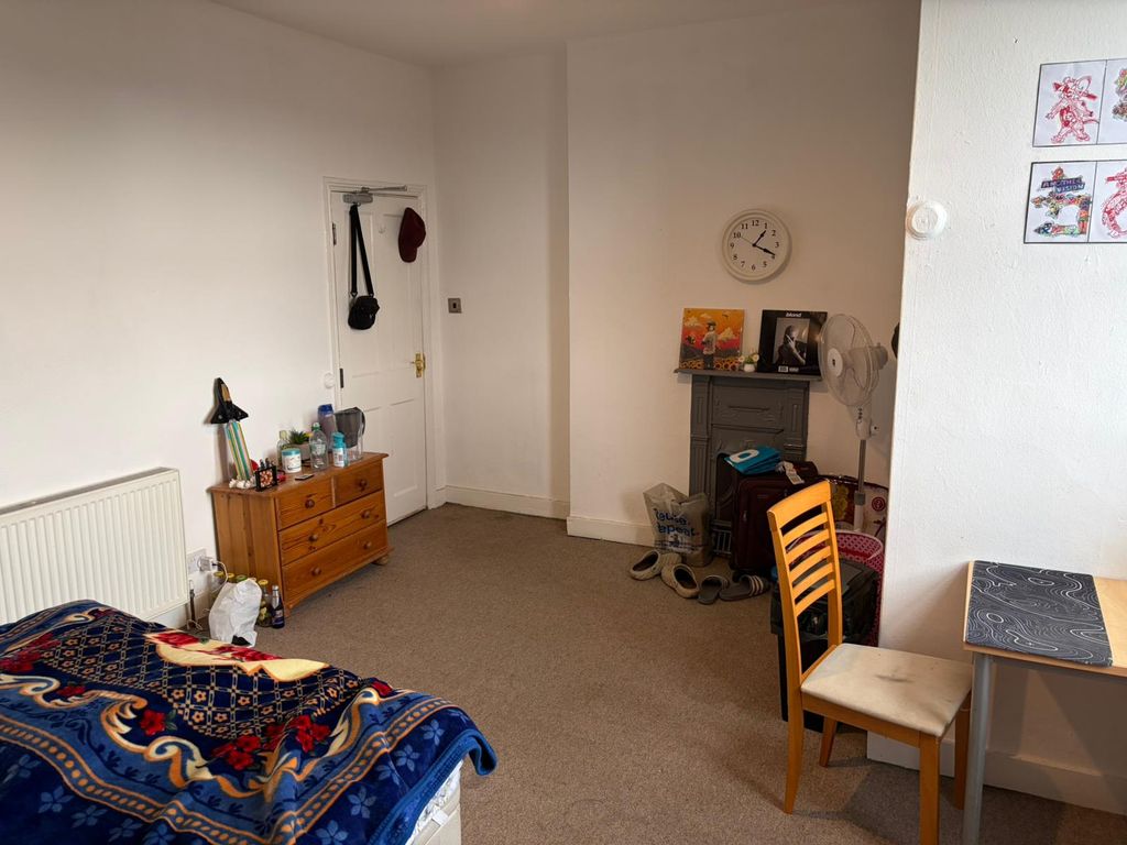Property photo 3 of 3