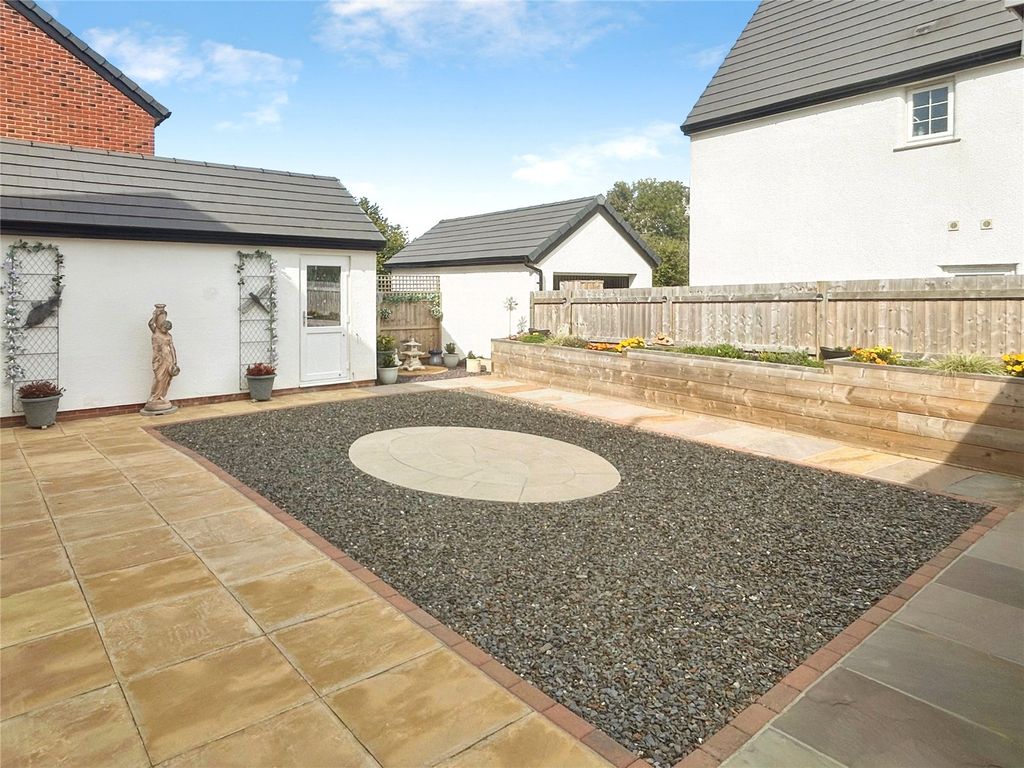 Property photo 2 of 19 Picture No. 27