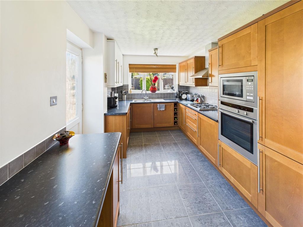 Property photo 3 of 15 19366051_232020076.Jpg