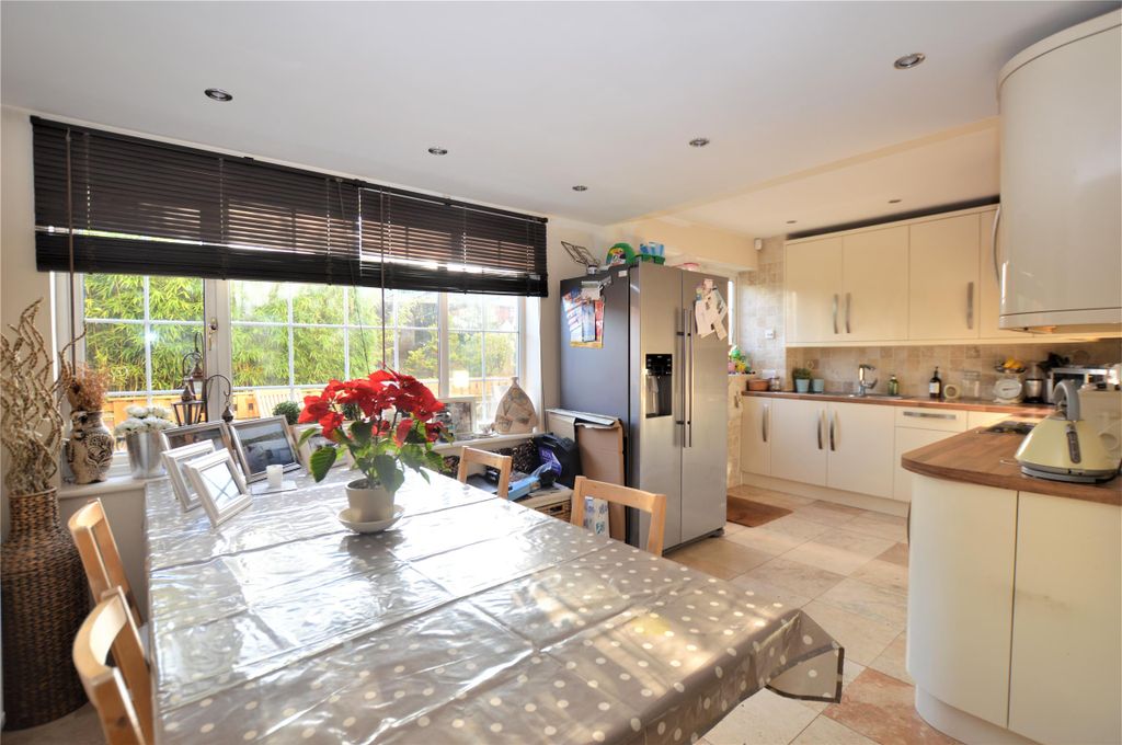 Property photo 2 of 19 Kitchen/Diner