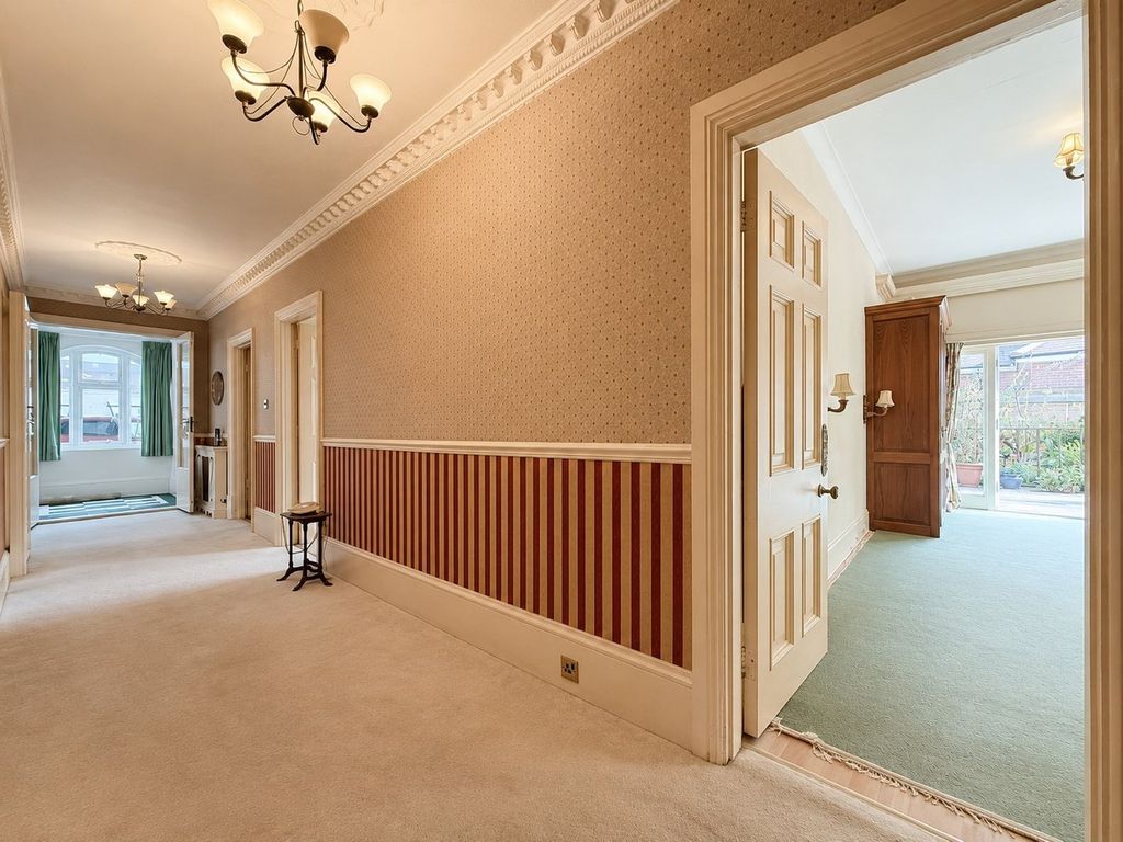 Additional image 14 of 2 bed flat for saleStrathaven 16 West Overcliff Drive, Bournemouth BH4