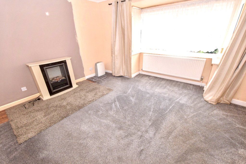 Property photo 2 of 16 Lounge