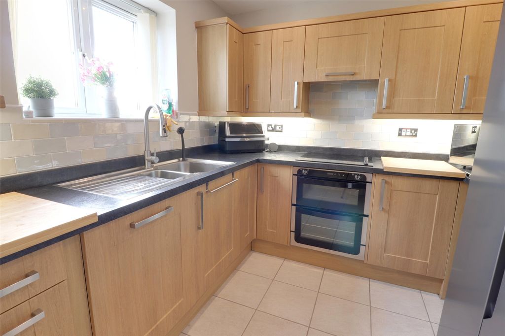 Property photo 2 of 14 2 - Picture No. 02