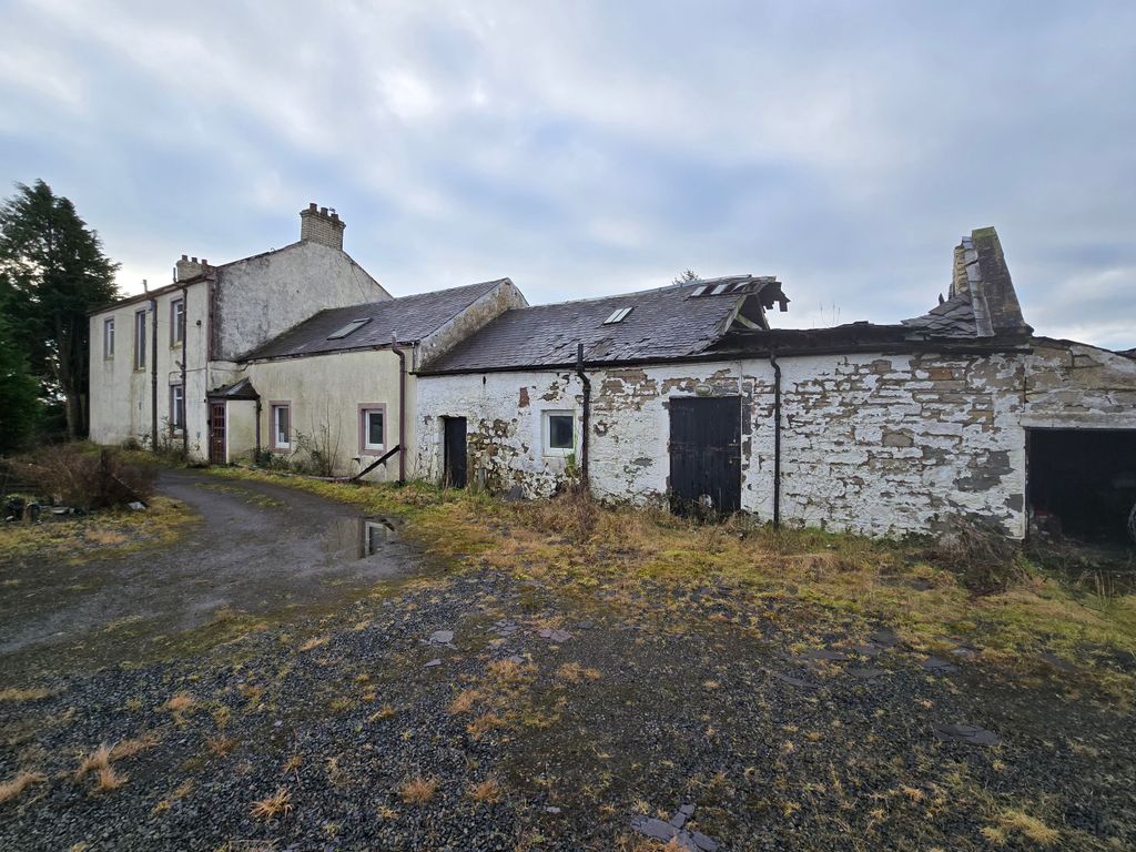 Property photo 2 of 8 2