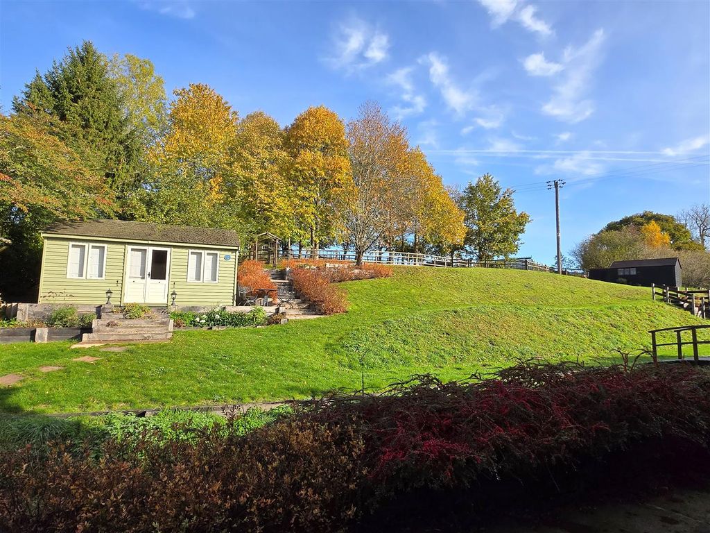 Property photo 3 of 52 20251030_102019.Jpg