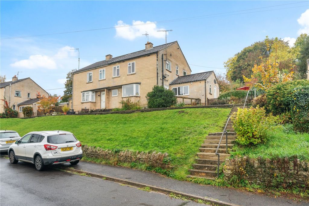 Property photo 1 of 16 Picture No. 12