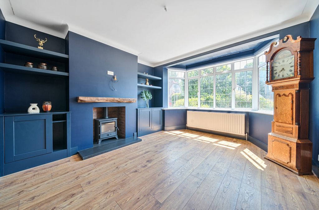 Property photo 3 of 29 1479322-13-6A359E...