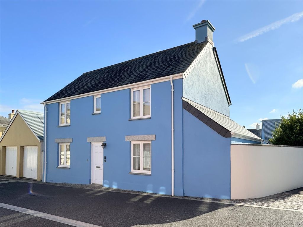 Property photo 1 of 39