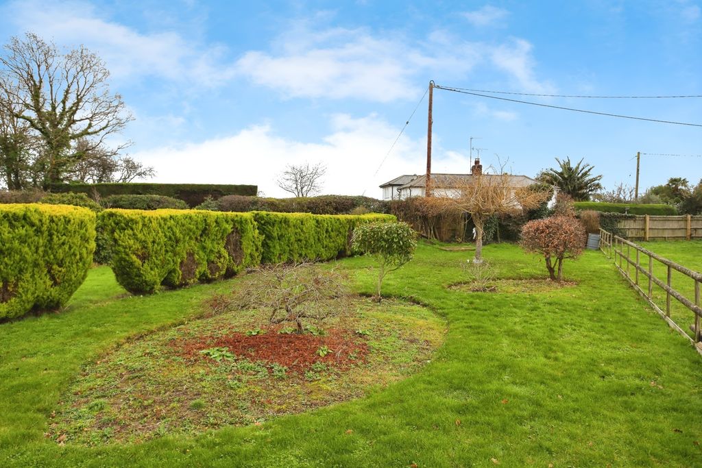 Property photo 3 of 20 Pbox-Img.Jpg