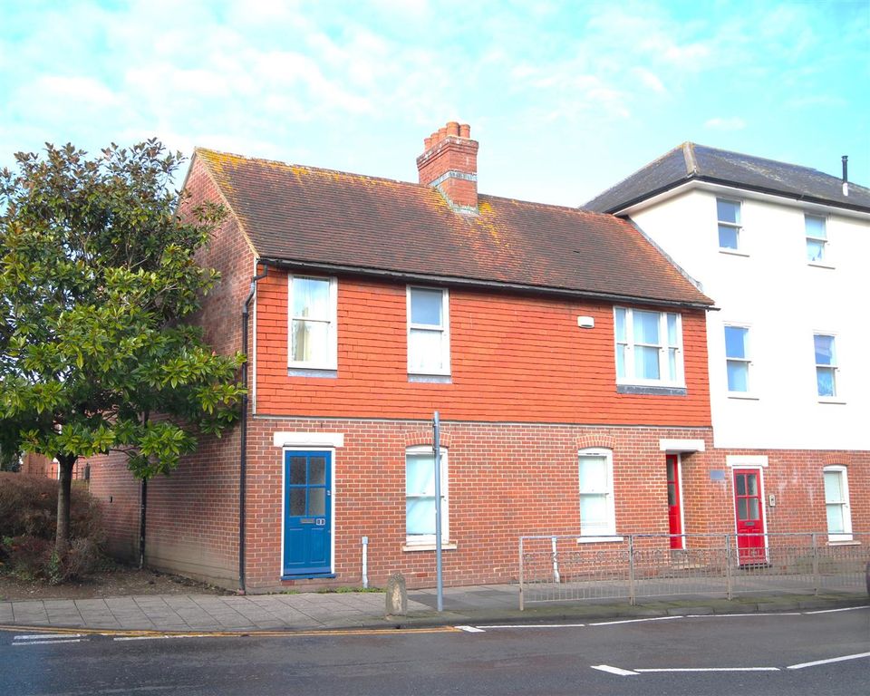 Property photo 1 of 12 Front.Jpg