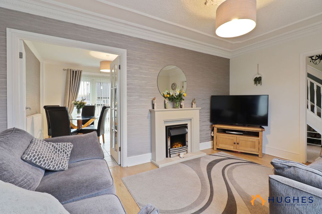 Property photo 3 of 37