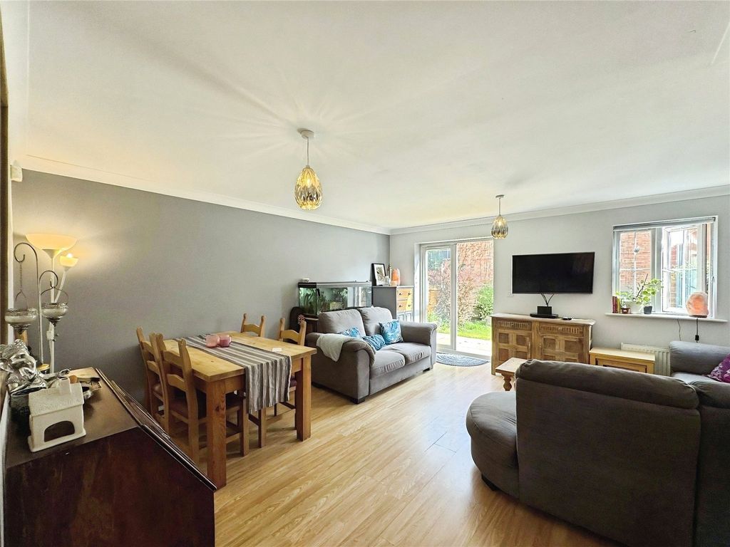 Property photo 3 of 16 Picture No. 28