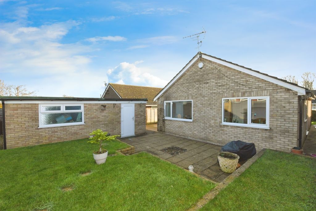 Property photo 2 of 15