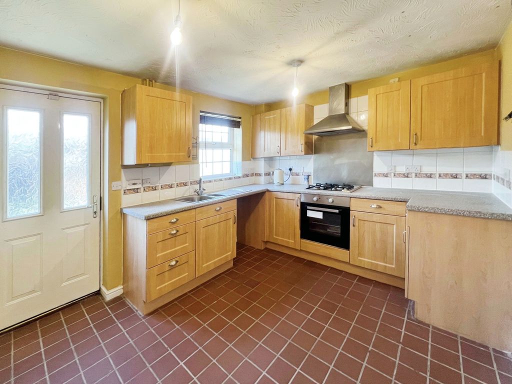 Property photo 3 of 18 Bedroom