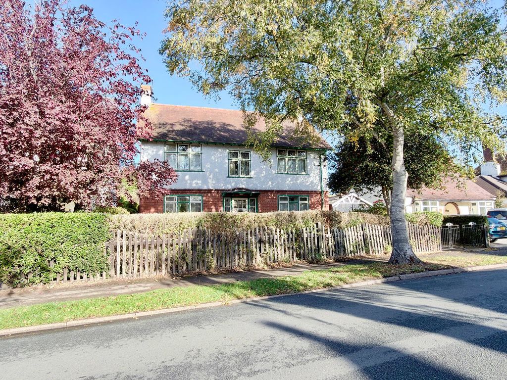 Property photo 1 of 15