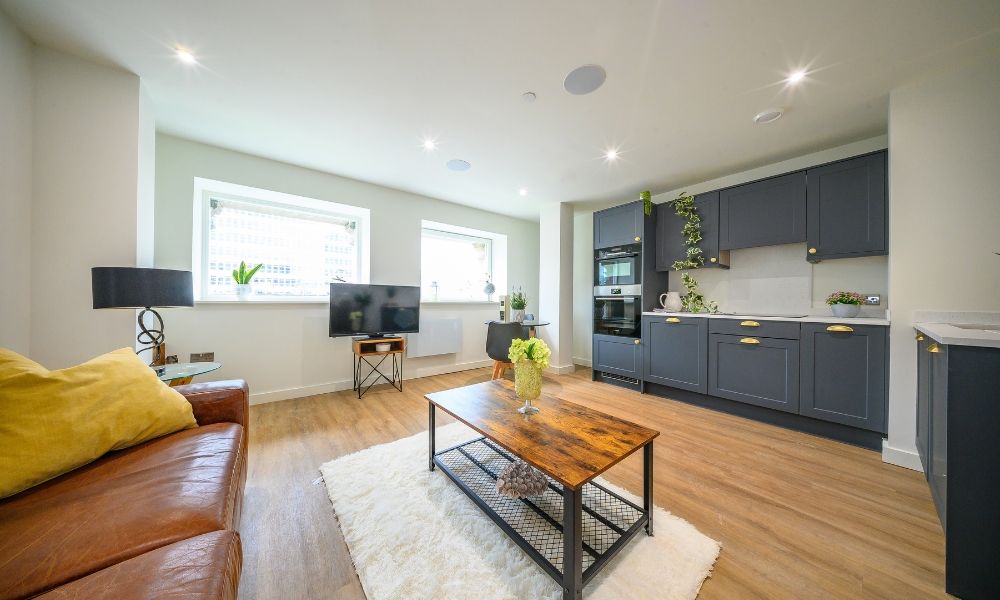 Property photo 1 of 5 Kitchen/Living